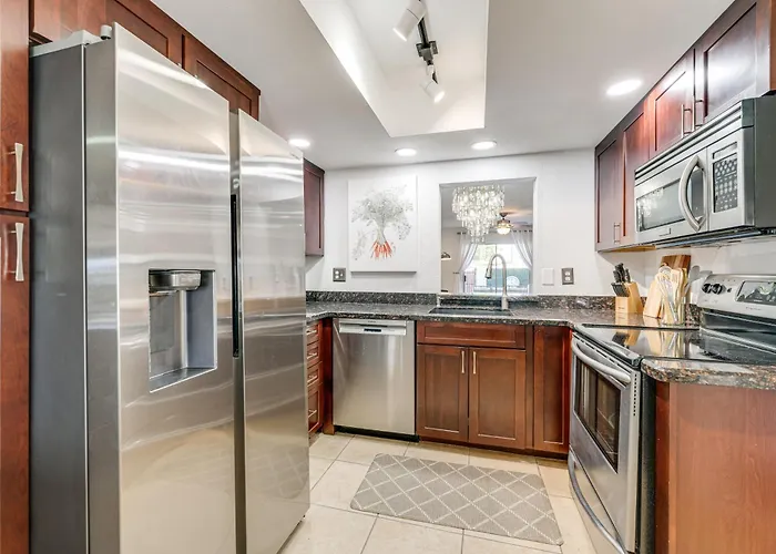Dom wakacyjny Furnished Patio, Pool Access! Retreat Scottsdale